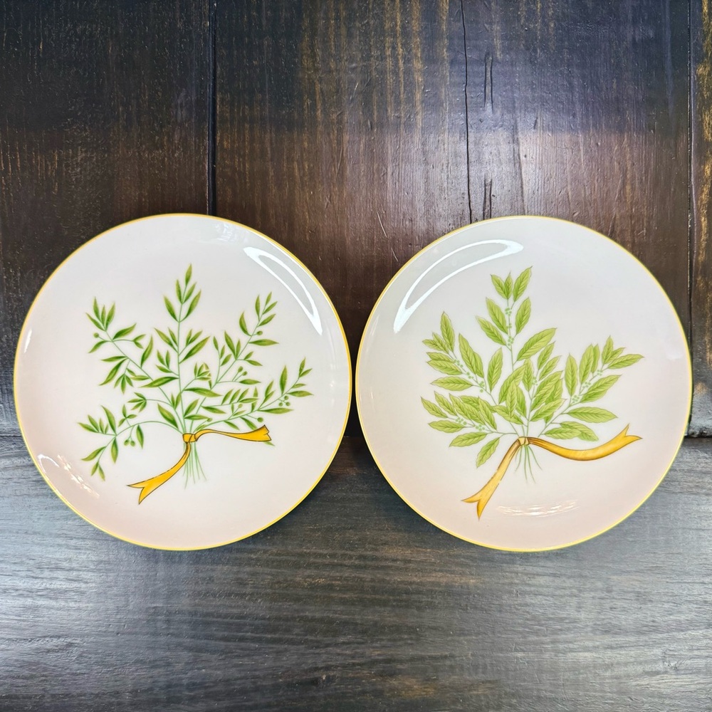 VTG Set Of 2  Taste Setter Collection Herbs Plates Featuring Bay Leaf Taragon